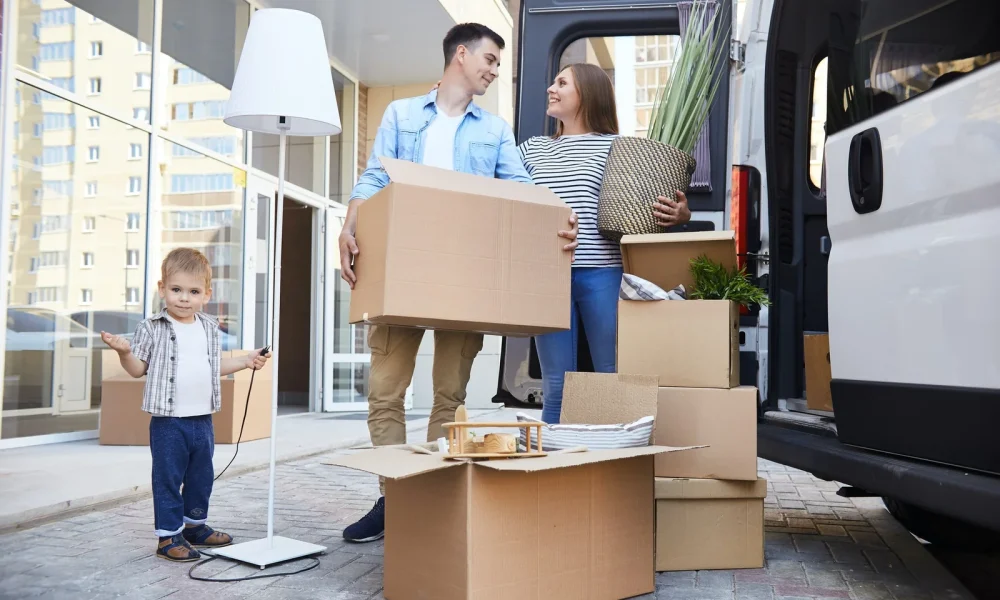 happy-family-moving-in